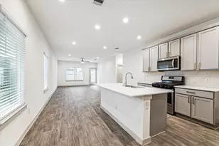 3004 Ludgate Hill Ln, Houston, TX 77047 - Photo 3
