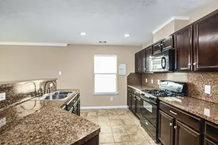 10447 Harbor Canyon Dr, Humble, TX 77396 - Photo 11