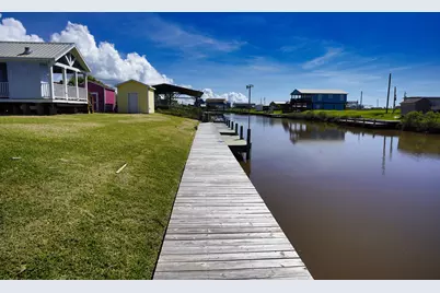 355 Cr 202 Gulfview, Sargent, TX 77414 - Photo 3