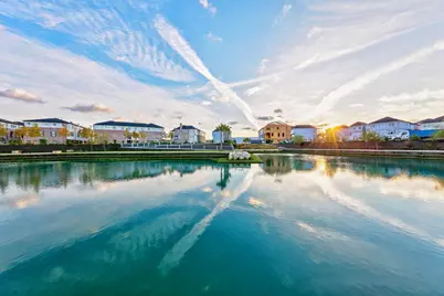 5929 Cottage Grove Lake Drive, Houston, TX 77007 - Photo 1