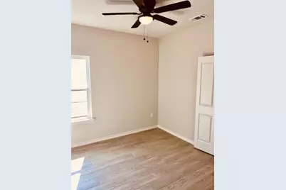 11907 Nelwood Street, Willis, TX 77318 - Photo 9