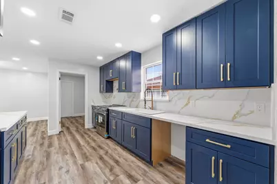 5411 Ariel Street, Houston, TX 77096 - Photo 9