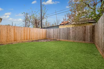 1033 Herkimer Street, Houston, TX 77008 - Photo 11