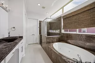 1033 Herkimer St, Houston, TX 77008 - Photo 3