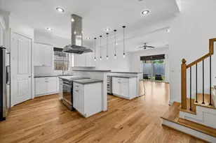 1033 Herkimer St, Houston, TX 77008 - Photo 1