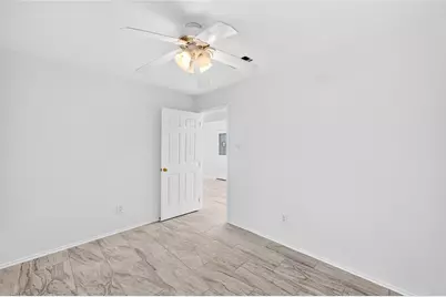 2135 Falling Oaks Road, Houston, TX 77038 - Photo 35