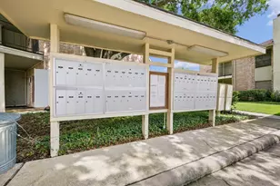 8100 Cambridge St, Houston, TX 77054 - Photo 11