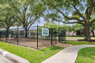8100 Cambridge St, Houston, TX 77054 - Photo 25
