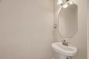 11602 Kings Point Blvd, Dayton, TX 77535 - Photo 27