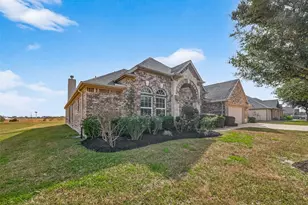 11602 Kings Point Blvd, Dayton, TX 77535 - Photo 19