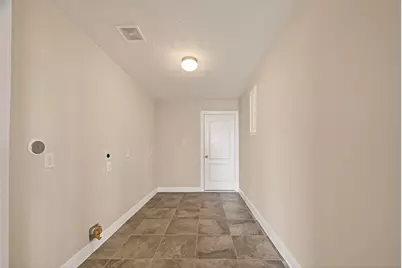 11602 Kings Point Boulevard, Mont Belvieu, TX 77535 - Photo 33