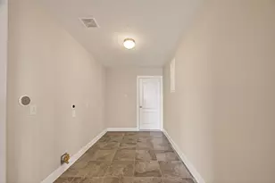 11602 Kings Point Blvd, Dayton, TX 77535 - Photo 33