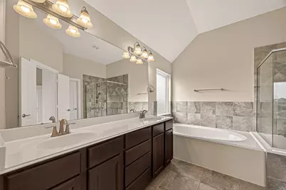 11602 Kings Point Boulevard, Mont Belvieu, TX 77535 - Photo 11