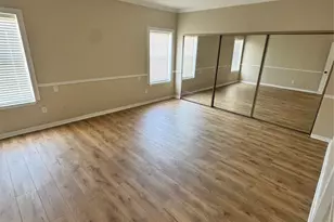 290 Wilcrest Dr, Houston, TX 77042 - Photo 19