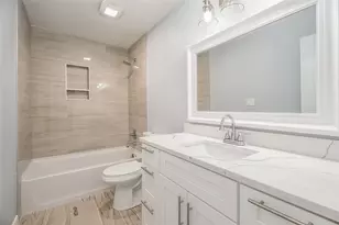 901 Bonita St, Bayou Vista, TX 77563 - Photo 7