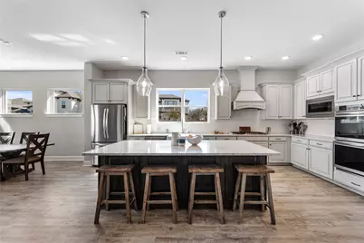 10027 Golden Woods Drive, Missouri City, TX 77459 - Photo 9