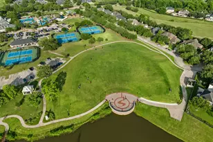 10027 Golden Woods Dr, Missouri City, TX 77459 - Photo 43