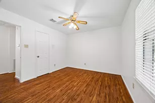 15251 Kelbrook Dr, Houston, TX 77062 - Photo 15