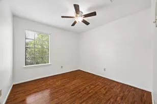 15251 Kelbrook Dr, Houston, TX 77062 - Photo 17