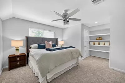 10935 Piping Rock Lane, Houston, TX 77042 - Photo 39