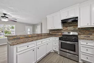 210 N Shirley Ln, Willis, TX 77378 - Photo 15