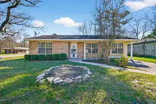 210 N Shirley Ln, Willis, TX 77378 - Photo 1