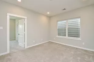 6708 Parker Grv Ln, Houston, TX 77076 - Photo 17