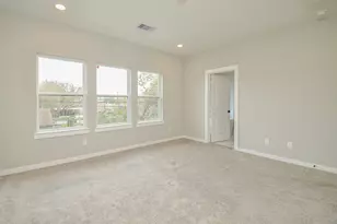 6708 Parker Grv Ln, Houston, TX 77076 - Photo 19