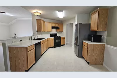 9210 San Saba Court, La Porte, TX 77571 - Photo 13