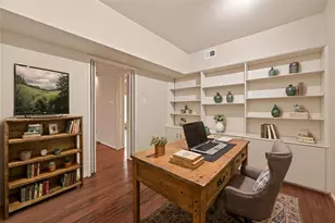 2100 Tanglewilde St, Houston, TX 77063 - Photo 3