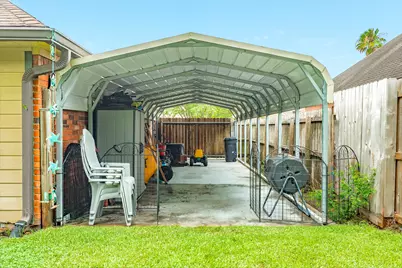 203 Washington Avenue, Clute, TX 77531 - Photo 33