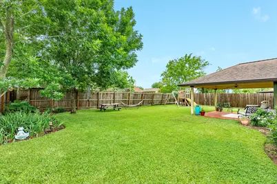 203 Washington Avenue, Clute, TX 77531 - Photo 31