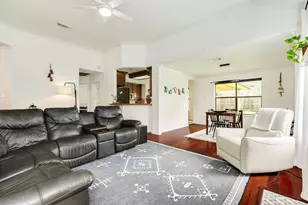 203 Washington Ave, Clute, TX 77531 - Photo 15