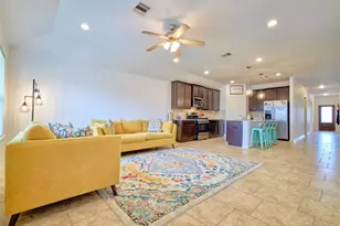 12629 Pirate Bend Dr, Texas City, TX 77568 - Photo 9