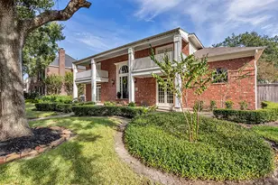 2018 Island Oak St, Houston, TX 77062 - Photo 3