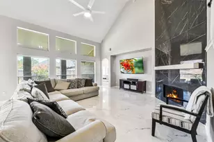 6166 Blackburn Ct, League City, TX 77573 - Photo 5