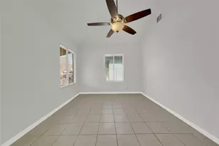 106 Hanover St, Houston, TX 77012 - Photo 5
