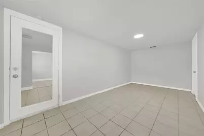 106 Hanover Street, Houston, TX 77012 - Photo 35