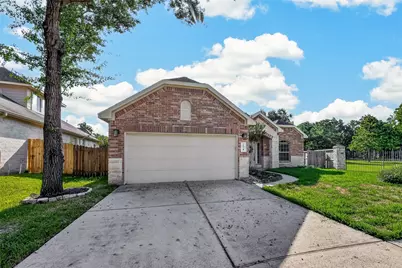 174 Maple Grove Drive, Conroe, TX 77384 - Photo 1