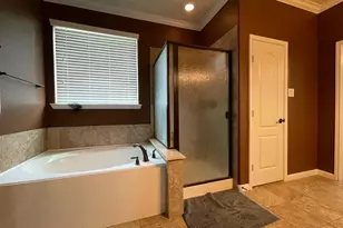 326 Trillium Dr, Sugar Land, TX 77479 - Photo 11