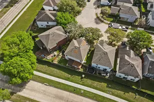 8302 Beech Park Dr, Houston, TX 77083 - Photo 15