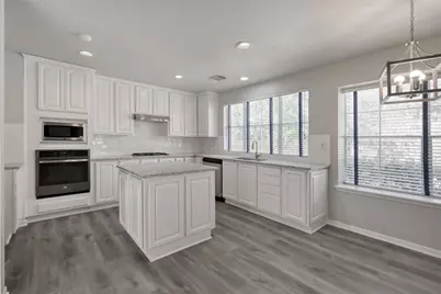 51 E Greywing Circle, The Woodlands, TX 77382 - Photo 5
