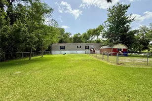 102 Western Way, Angleton, TX 77515 - Photo 37