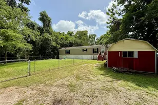 102 Western Way, Angleton, TX 77515 - Photo 35