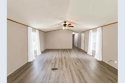 102 Western Way, Angleton, TX 77515 - Photo 13