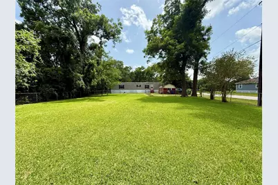 102 Western Way, Angleton, TX 77515 - Photo 37