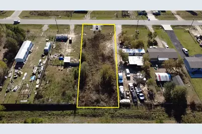 319 County Road 3550, Cleveland, TX 77327 - Photo 3