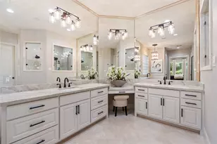 22 E Double Green Cir, The Woodlands, TX 77382 - Photo 17