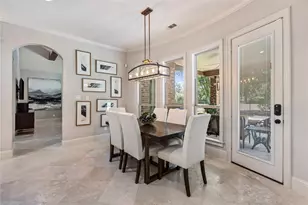 22 E Double Green Cir, The Woodlands, TX 77382 - Photo 11