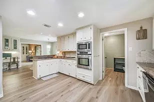 7618 Hurst Forest Dr, Humble, TX 77346 - Photo 17